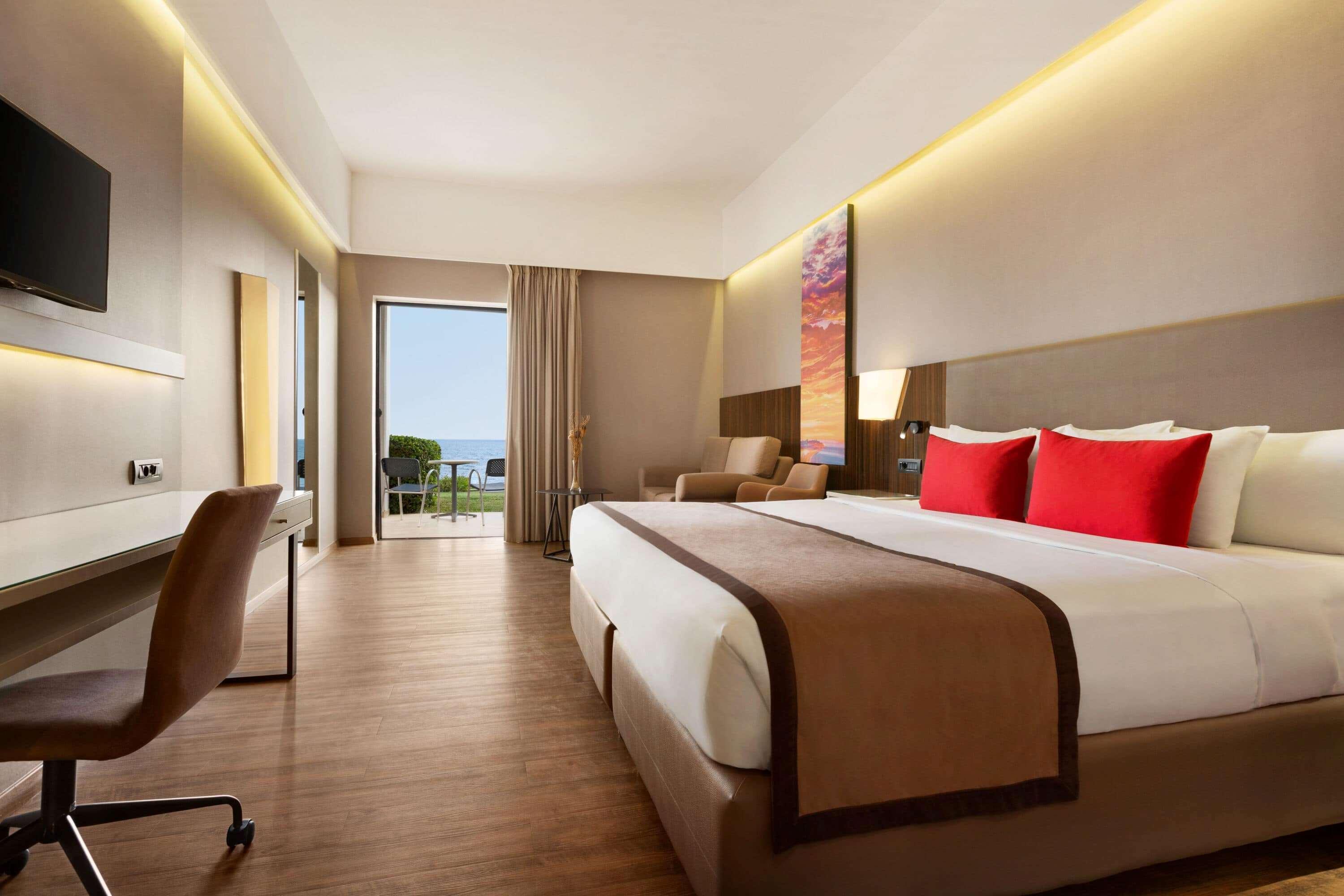 Ramada Plaza By Wyndham Thraki Hotel Alexandroúpolis Ngoại thất bức ảnh A room at the hotel