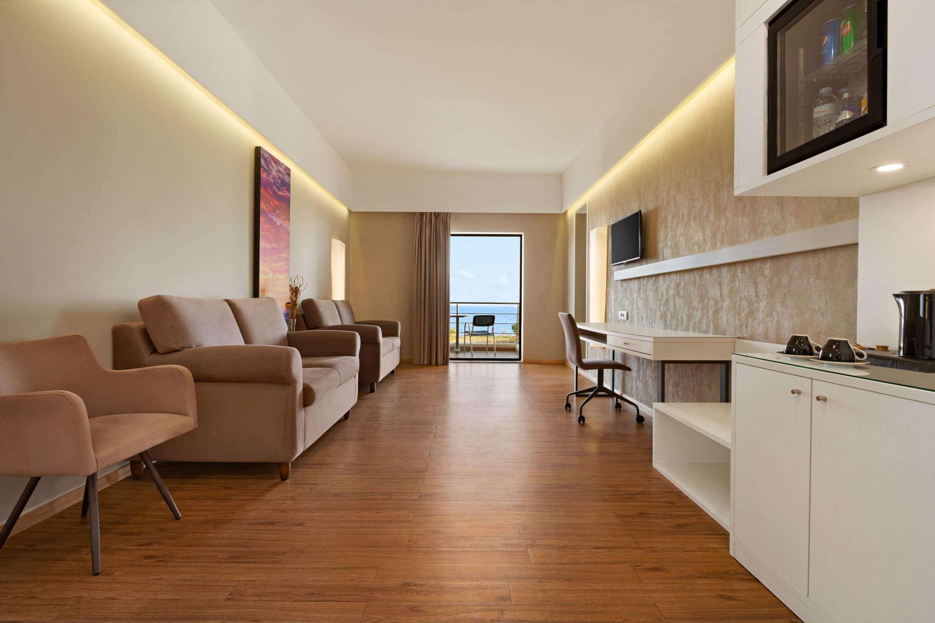 Ramada Plaza By Wyndham Thraki Hotel Alexandroúpolis Ngoại thất bức ảnh A typical hotel room