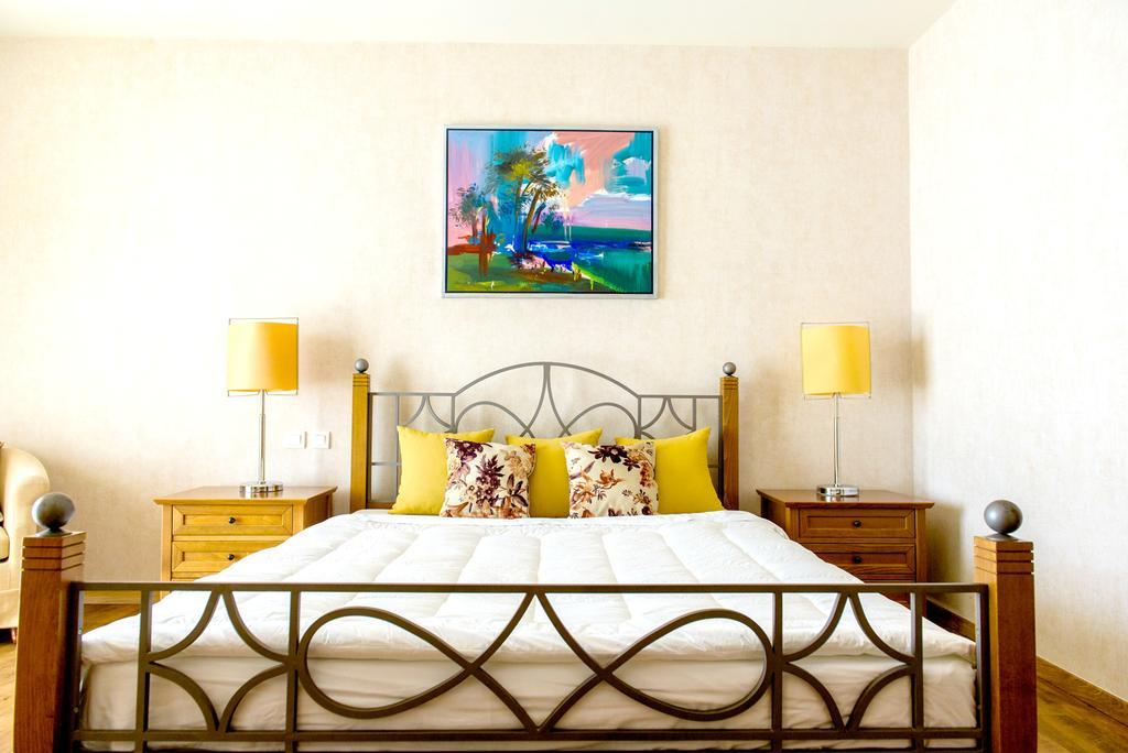 Ramada Plaza By Wyndham Thraki Hotel Alexandroúpolis Ngoại thất bức ảnh A bedroom