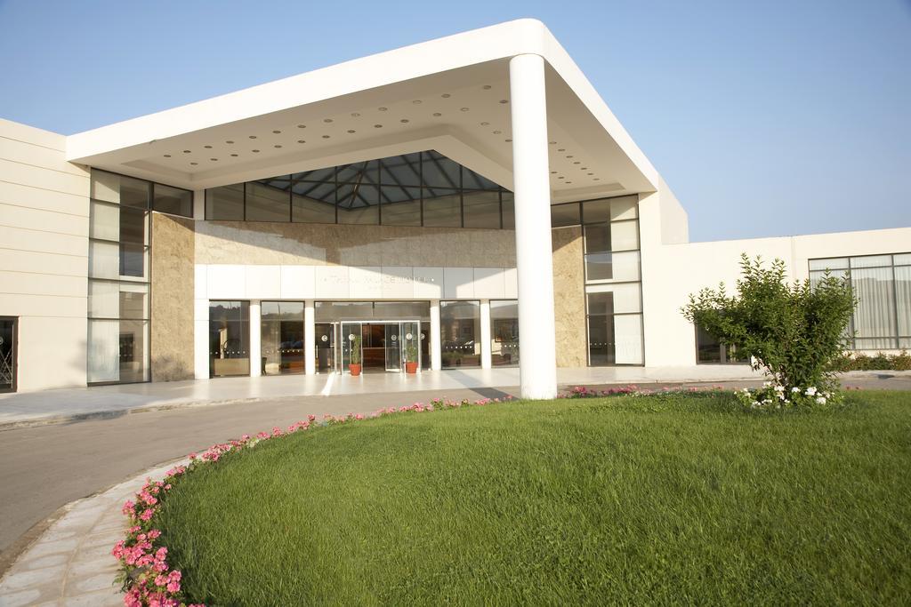 Ramada Plaza By Wyndham Thraki Hotel Alexandroúpolis Ngoại thất bức ảnh The main entrance of the University of Patras